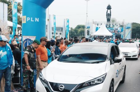 Nissan dorong semangat penggunaan kendaraan listrik melalui acara PLN dan Bank Central Asia di Indonesia