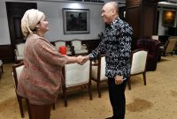 Menteri Koperasi dan UKM Teten Masduki saat menerima Audiensi Founder JAVARA Helianti Hilman diruang Kerja Menteri Koperasi dan UKM. Jakarta, Rabu(30/10/2019)./daelpos.com