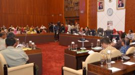 Suasana Rapat Komisi IV DPR dengan Kementerian Pertanian dipimpin Ketua Komisi Sudin terkait dengan evaluasi PUU di bidang Pertanian./ Foto Istimewa