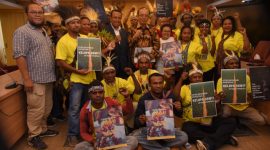 Anggota Komisi IV DPR RI Sulaeman L. Hamzah menerima kunjungan audiensi DPRD Papua di ruang rapat / Istimewa