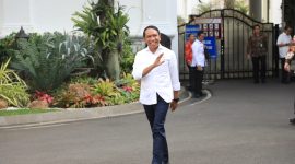 Menpora Zainudin Amali menghadiri Rapat Kabinet Terbatas yang dipimpin Presiden Joko Widodo, di Kantor Presiden, Istana Negara, Jakarta Pusat, Selasa (12/11) siang hingga sore. Dua agenda ratas kali ini, yaitu tentang Program Kartu Pra Kerja serta Program Pendidikan dan Beasiswa / daelpos.com