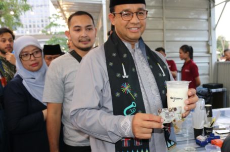 Bank DKI Dukung Perumda Pasar Jaya, Terapkan Transaksi Non Tunai di Kawasan Kuliner Taman Jajan JakOne Thamrin 10