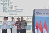 Menperin Agus Gumiwang Kartasasmita mendampingi Presiden Jokowi meresmikan milik PT. Chandra Asri Petrochemical Tbk, di Kabupaten Cilegon, Provnsi Banten / Foto Istimewa