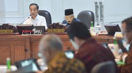Presiden Jokowi didampingi Wapres KH. Ma’ruf Amin memimpin Ratas tentang Penyaluran Dana Desa 2020, di Kantor Presiden,

Sumber: https://setkab.go.id/berharap-disalurkan-januari-2020-presiden-jokowi-minta-penggunaan-dana-desa-utamakan-program-padat-karya / Foto Istimewa