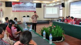Asdep Kewirausahaan Kemenkop dan UKM Nasrun saat memberikan sambutan pada acara pelatihan kewirausahaan tiga angkatan sekaligus di Labuan Bajo, Manggarai Barat, Nusa Tenggara Timur, beberapa waktu lalu