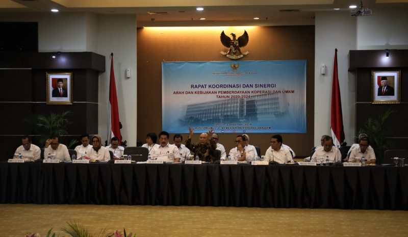 Menteri Koperasi dan UKM Teten Masduki memimpin Rapat Koordinasi dan Sinergi Pemberdayaan Koperasi dan UMKM tahun 2020-2024 yang dihadiri Kepala Dinas yang membidangi koperasi dan UMKM seluruh Indonesia, Jakarta, Senin (09/12/2019).