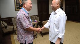 Menteri Koperasi dan UKM Teten Masduki menerima audiensi dari CEO Blibli Kusumo Martanto di Ruang Kerja Menteri Koperasi dan UKM. Jakarta, Rabu(11/12/2019).