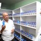 Menteri Koperasi dan UKM Teten Masduki didampingi Sekretaris Kementerian Koperasi dan UKM Prof. Rully Indrawan melakukan kunjungan kerja ke kantor Gabungan Koperasi Susu Indonesia (GKSI) di Bandung, Jawa Barat. Selasa(24/12/2019).
Menyambut dalam kunjungan tersebut General Manager GKSI Yusup Munawar dan Sekretaris GKSI Unang Sudarma.
