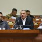 Anggota Komisi III DPR RI Taufik Basari (tengah) / daelpos.com