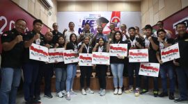 Menpora Zainudin Amali memberikan apresiasi beasiswa sejumlah 360 juta rupiah kepada Atlet Angkat Besi Junior Indonesia menorehkan prestasi gemilang dengan menpersembahkan 16 Emas, 6 Perak, 1 Perunggu, di ajang Kejuaraan Junior dan Remaja Asia 2020 di Uzbekistan, di Media Center Kemenpora, Senayan, Jakarta