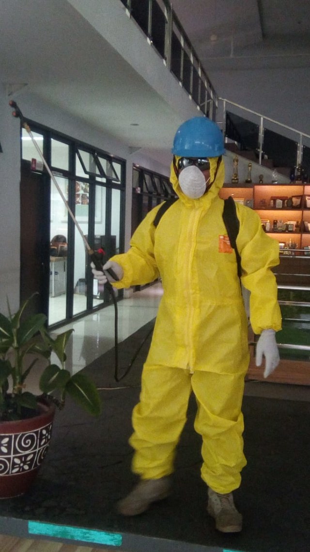 PT Pertamina Geothermal Energy (PGE) lakukan penyemprotan disinfektan / Foto Istimewa