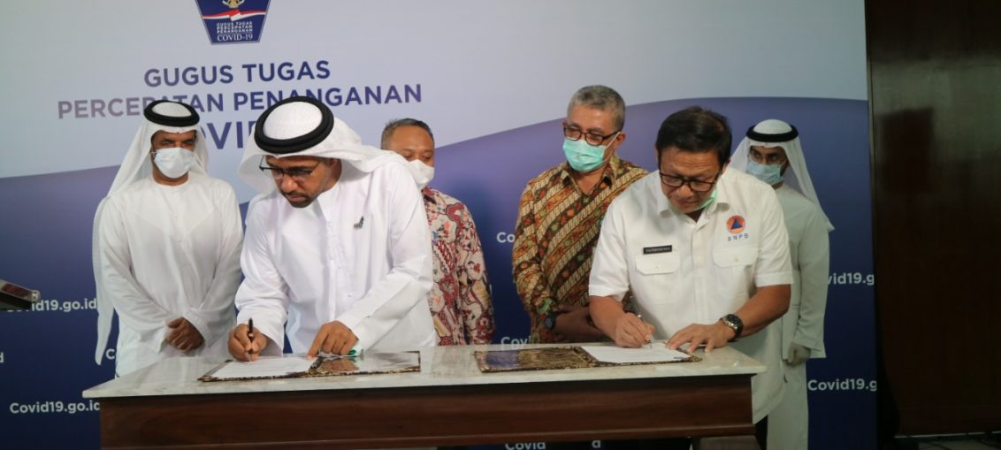 Pemerintah Uni Emirat Arab Serahkan Bantuan Peralatan Medis Untuk