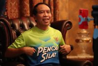 Menteri Pemuda dan Olahraga (Menpora) Zainudin Amali melakukan bincang santai sekaligus ngabuburit di bulan Ramadan bersama pasangan pesilat Indonesia Hanifan Yudani Kusumah dan Pipiet Kamelia yang berprestasi melalui ngobrol online di kediaman Jatiwaringin, Jakarta Timur, Sabtu (25/4). Dua sejoli ini berhasil meraih medali emas Asian Games 2018./ Ist
