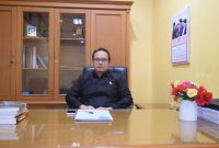 ANGGOTA KOMISI KEJAKSAAN RI
(Selaku Pejabat Pengelola Informasi dan Dokumentasi Komisi Kejaksaan RI)
Dr. Ibnu Mazjah, S.H., M.H.