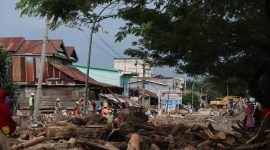 Kondisi cuaca mendung pasca hujan dengan intensitas sedang pukul 16.00 WITA di Kecamatan Masamba, Kab. Luwu Utara, Prov. Sulawesi Selatan 