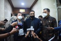 Wakil Ketua Komisi X DPR RI Dede Yusuf (tengah) usai menerima pengaduan para orang tua calon siswa terkait PPDB di ruang Persipar, Gedung Nusantara II, Senayan, Jakarta, Selasa (30/6/2020). Foto : Jaka/Man