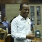 Kepala Badan Koordinasi Penanaman Modal (BKPM) Bahlil Lahadalia bersiap mengikuti rapat kerja dengan Komisi VI DPR di Kompleks Parlemen, Senayan, Jakarta, Kamis (7/11/2019). Rapat kerja tersebut membahas program kerja dan anggaran Kementerian/Lembaga Tahun 2020. ANTARA FOTO/Nova Wahyudi/pras.