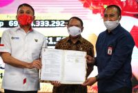 Dukungan maksimal terus diberikan Kementerian Pemuda dan Olahraga (Kemenpora) RI kepada Persatuan Sepakbola Seluruh Indonesia (PSSI). Hari ini, Menpora RI Zainudin Amali menyaksikan Penandatanganan Perjanjian Kerjasama Fasilitasi Pelatnas Timnas U-19 menuju Piala Dunia U-20 tahun 2021 di Wisma Kemenpora, Senayan, Jakarta, (27/7) sore. 
