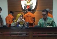 Tiga (3) mantan anggota DPRD Jambi tersangka kasus dugaan suap pengesahan APBD 2017-201