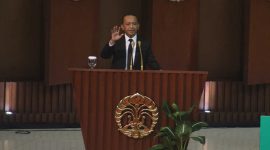 Kepala Badan Koordinasi Penanaman Modal Bahlil Lahadalia menghadiri Upacara Wisuda Universitas Indonesia, Depok, Jawa Barat, Sabtu 1 Februari 2020. Bahlil menyampaikan Pidato Sambutan peran BKPM, salah satunya Penerbitan Omnibus Law Cipta Lapangan Kerja dengan sumber cipta lapangan kerja yakni pengaturan di Investasi, Kemudahan dan Perlindungan UMKM, Proyek Pemerintah.