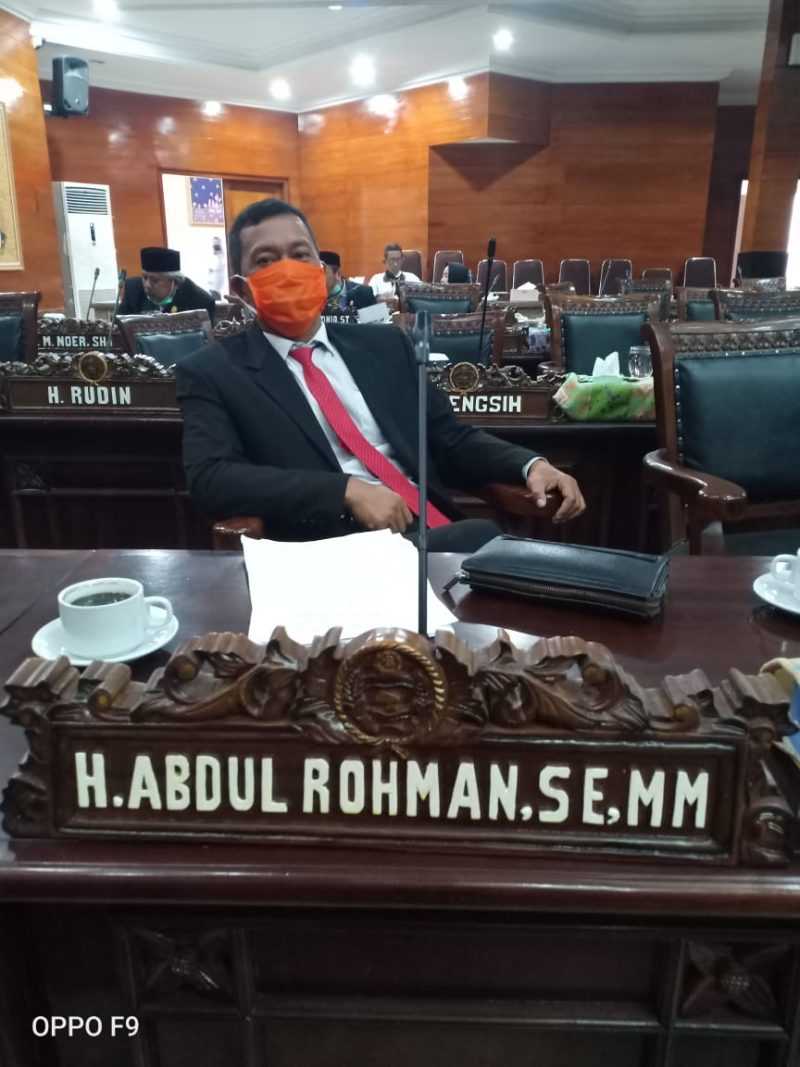 Ketua fraksi PDIP H Abdul Rohman SE. MM