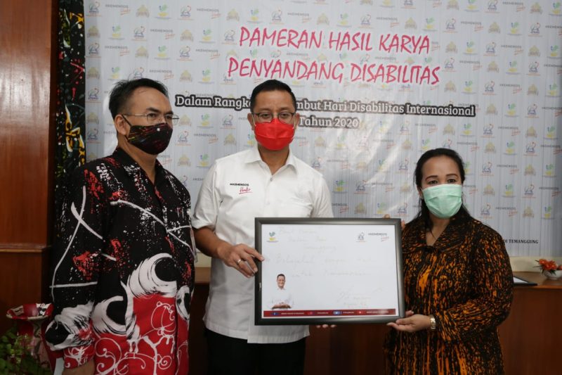 TEMANGGUNG (4 November 2020) - Menyongsong persiapan peringatan Hari Disabilitas Internasional (HDI)  2020,  Menteri Sosial RI, Juliari P. Batubara terus memperkuat dukungan terhadap penyandang disabilitas./Net
