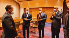 Kepala Badan Koordinasi Penanaman Modal (BKPM) Bahlil Lahadalia bertemu dengan produsen Susu Bendera FrieslandCampina di Amsterdam, Belanda / Ist