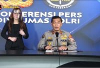 Karo Penmas Divisi Humas Polri Brigjen Rusdi Hartono saat melakukan konferensi pers. / Net