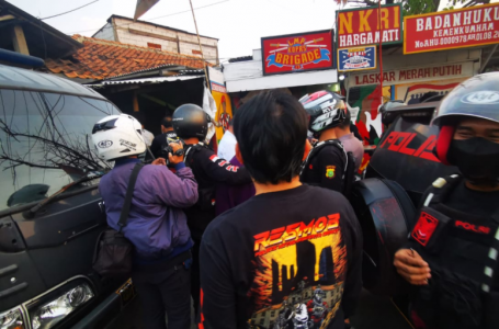 Polres Jakarta Barat Amankan 22 Preman Beserta Senjata Tajam