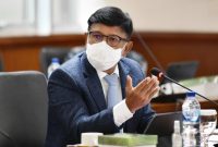 Menteri Komunikasi dan Informatika Johnny G. Plate memenuhi undangan Rapat Kerja Dewan Perwakilan Daerah Republik Indonesia, yang berlangsung di ruang rapat DPD-RI, Selasa (21/09/2021)