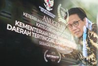 JAKARTA - Menteri Desa, PDT dan Transmigrasi Abdul Halim Iskandar di dampingi Sekretaris Jenderal, Taufik Madjid bersama Esselon 1 dan 2 Menghadiri Penganugerahan Keterbukaan Informasi Publik Tahun 2021 dan Mendengar Arahan Wakil Presiden Republik Indonesia secara langsung, pada Selasa (26/10).