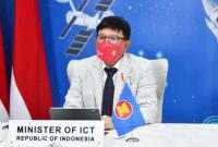 Menkominfo Johnny G. Plate dalam Konferensi Pers mengenai The 20th ASEAN Economic Community (AEC) Council Meeting: Interface Between the AEC Council and the ASEAN Digital Ministers yang berlangsung virtual dari Jakarta Pusat, Senin (18/10/2021). / Foto Ist