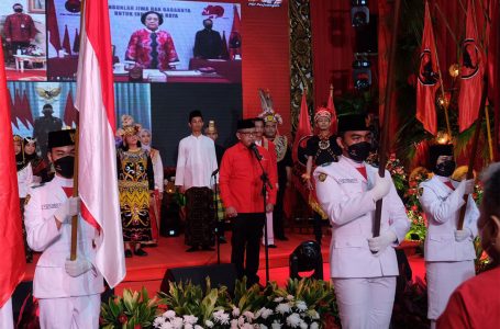 HUT PDIP dan Megawati, Tanam Pohon Mangrove dan Cemara Udang di Bali