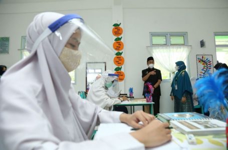 Disdik Riau Keluarkan Kebijakan Sekolah PTM 100 Persen