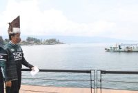 Presiden Joko Widodo meninjau sekaligus meresmikan penataan Kawasan Pantai Bebas Parapat di, Kabupaten Simalungun rabu (2/2/2022 )