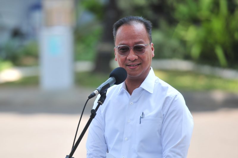 Menperin Agus Gumiwang Kartasasmita (Foto: Dok. Setkab)

Read more: https://setkab.go.id/menperin-hilirisasi-industri-picu-peningkatan-kinerja-ekspor-nasional/Menperin Agus Gumiwang Kartasasmita (Foto: Dok. Setkab)
