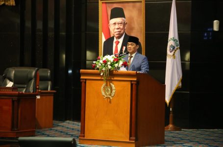 Pemprov DKI Sampaikan Tiga Raperda dalam Rapat Paripurna DPRD