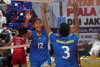 Mega Setiawati (12) Pemain tim bola voli putri klub Kharisma Premium meluapkan kegembiraaan setelah memastikan kemenangan 3-1 dari WEG Bandung pada final Kejuaraan antar klub Usia 28 tingkat Nasional memperebutkan piala Gubernur DKI Jakarta di GOR Bulungan pada Minggu, 14 Agustus 2022 (Foto: Sportsmoment/Erly Bahtiar)