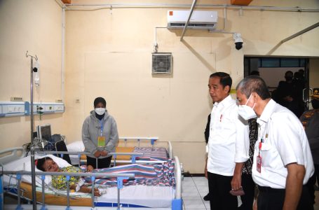 Presiden Jokowi Kunjungi Korban Tragedi Kanjuruhan di Malang