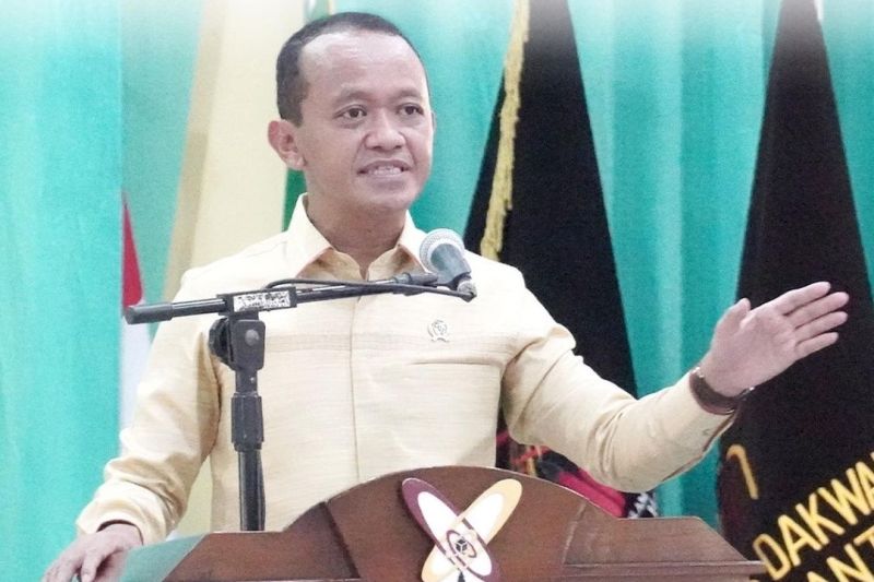 Menteri Investasi/Kepala Badan Koordinasi Penanaman Modal (BKPM) Bahlil Lahadalia ( foto istimewa )