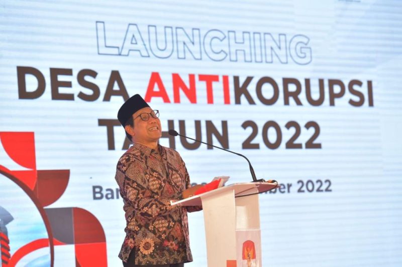 Menteri Desa, Pembangunan Daerah Tertinggal, dan Transmigrasi Abdul Halim Iskandar menghadiri Lauching Desa Antikorupsi di Desa Banyubiru, Ambarawa, Jawa Tengah, Selasa (29/11/2022). 
Foto: Wening/Kemendes PDTT
