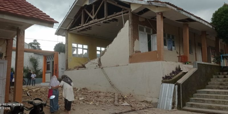 Foto : Kerusakan bangunan akibat gempabumi di Kabupaten Cianjur, Provinsi Jawa Barat, Senin (21/11). (BPBD Kabupaten Cianjur)