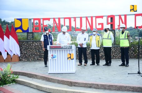 Presiden Jokowi Resmikan Bendungan Ciawi, Bendungan Kering Pertama di Indonesia untuk Pengendalian Banjir Jakarta