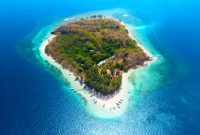 Ilustrasi: Keindahan Gili Nanggu layaknya surga tersembunyi di Nusa Tenggara Barat (Shutterstock/Creativa Images)