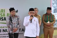 Wakil Presiden Ma'rif Amin didampingi Ibu Wury Ma'ruf Amin, Menteri Desa, PDT, dan Transmigrasi Abdul Halim Iskandar didampingi Ibu Lilik Umi Nashriyah, Gubernur Riau Syamsuar, Bupati Pelalawan Zukri pada acara Peringatan Hari Desa Asri Nusantara bertema 