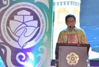Menteri Desa, PDT, dan Transmigrasi Abdul Halim Iskandar, Wakil Ketua DPR RI Muhaimin Iskandar, Direktur Jenderal Pembangunan dan Pengembangan Kawasan Transmigrasi Danton Ginting Munthe membuka Rapat Koordinasi Nasional Transmigrasi 2023 dan Pembekalan Mahasiswa KKN-PPM UGM di Grha Sabha Pramana UGM, Yogyakarta, Selasa (16/5/2023). Acara ini mengusung tema 