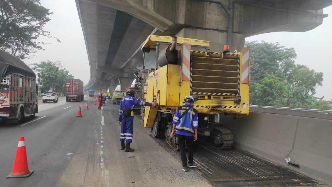 Jasa Marga Lakukan Pemeliharaan Periodik Jalan Tol Jakarta-Cikampek ...