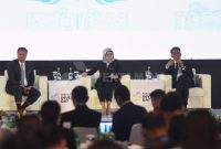 Direktur SPPU Pertamina A. Salyadi Saputra bersama dengan Direktur Keuangan Pertamina Emma Sri Martini menjawab pertama dari audience saat acara “Pertamina Investor Day 2023” yang diselenggarakan di Gedung Grha Pertamina, Jakarta pada Senin (3/7/2023)./ foto ist