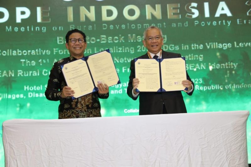 Yogyakarta - Menteri Desa, Pembangunan Daerah Tertinggal dan Transmigrasi (Mendes PDTT) Abdul Halim Iskandar membuka Senior Official Meeting on Rural Development and Poverty Eradication (SOMRDPE) Indonesia 2023 di Sheraton Mustika Hotel Yogyakarta, Selasa (25/7/2023) Foto: Didi Humas Kemendesa