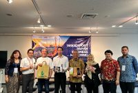 (Ki-Ka): Komisi Tetap Kadin Indonesia Bidang Kewirausahaan, Nita Kartikasari; Vice President Director Jetro, Yoshida Yusuke; Buyers Jepang, Taishodo Co; Kaya Semesta, Richard Sambera; CEO House of Tea, Gunawan; Kaya Semesta, Ayu Sudiantari; Senior Director Jetro, Ko Ozaki; Wakomtap Kadin Indonesia Bidang Kewirausahaan, Faiz Mujadid.